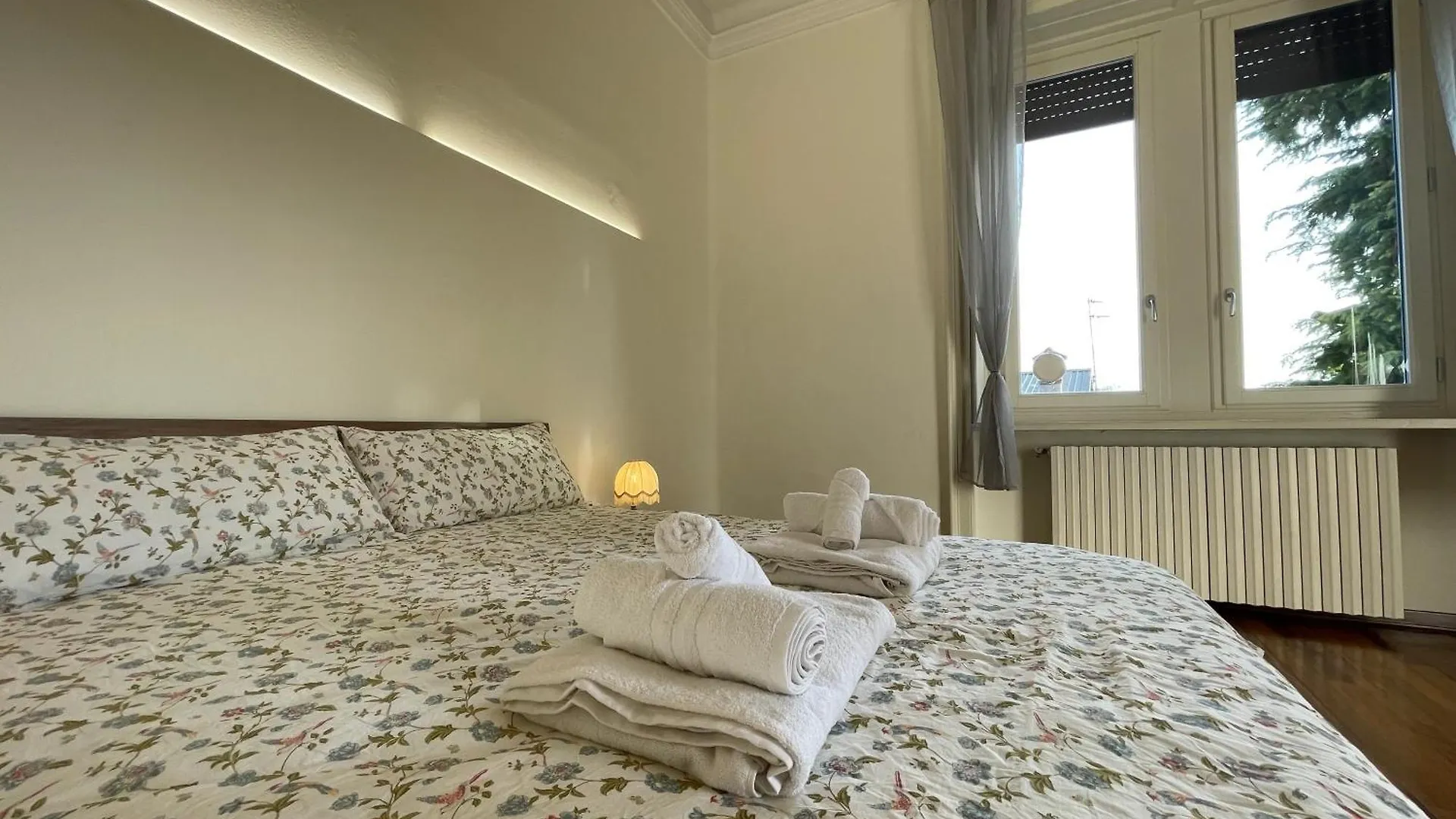 Apartment Bg Central Royal Suite Con Parcheggio - Vista Citta Alta Bergamo Italy