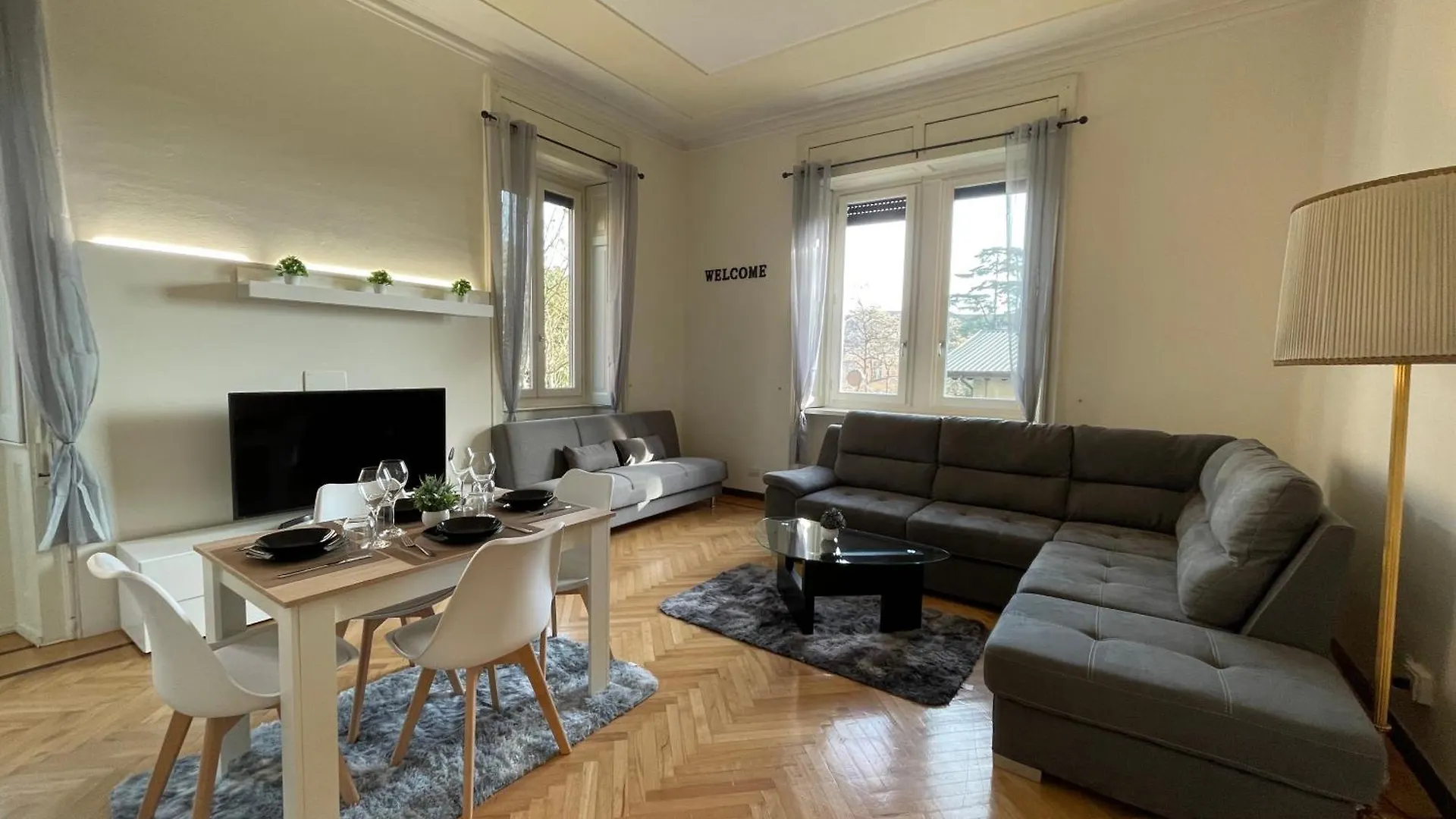 Bg Central Royal Suite Con Parcheggio - Vista Citta Alta Bergamo Apartment