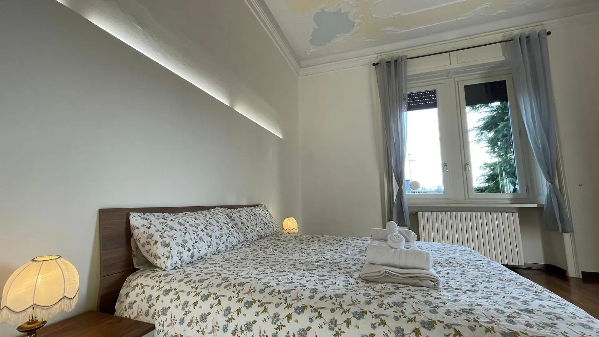 Bg Central Royal Suite Con Parcheggio - Vista Citta Alta Bergamo Apartment
